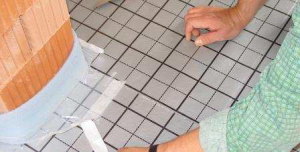 Montage Fußbodenheizung Tackersystem - Randdämmstreifen Folienflansch